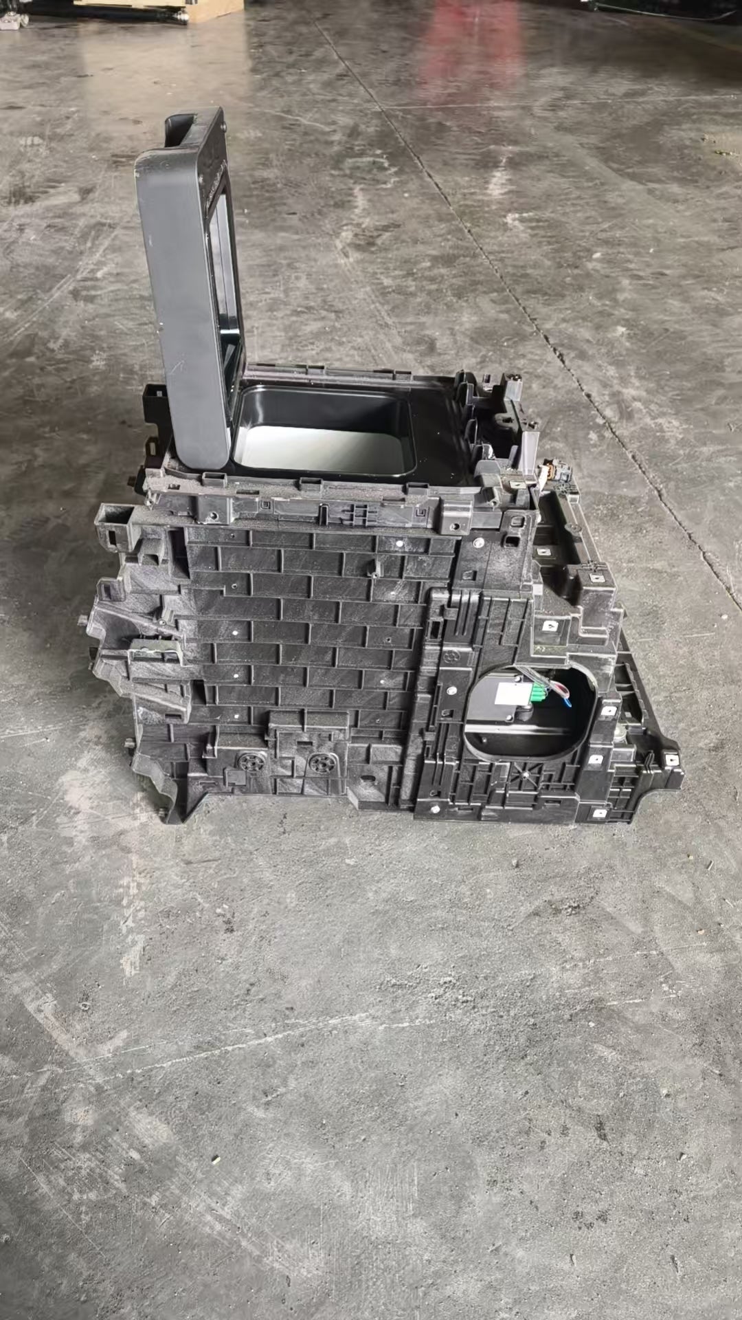 Jetour G700 Center Console Fridge