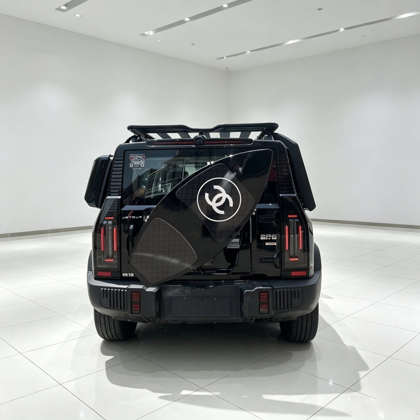 Jetour T2 Rear Door Surfboard