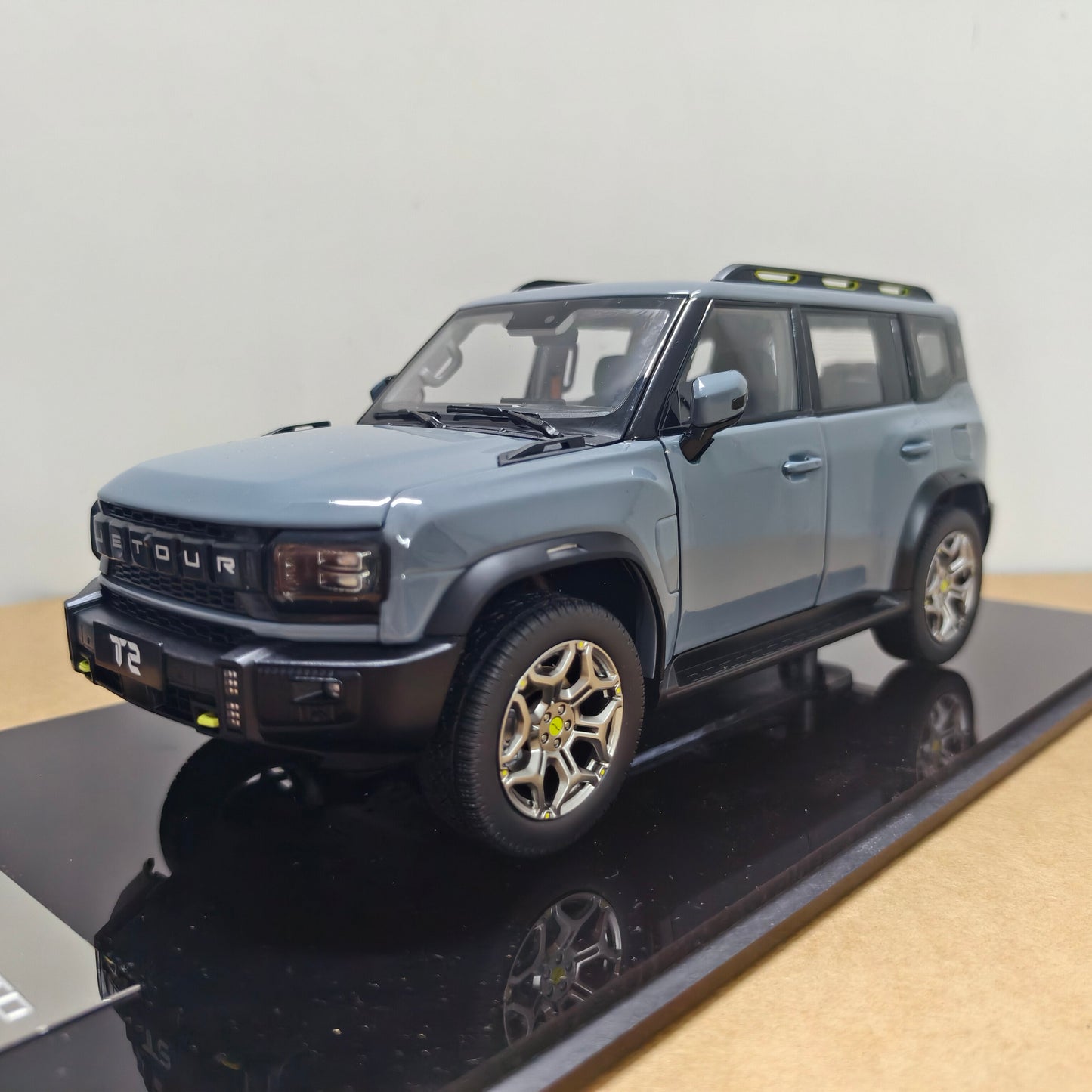 Jetour T2 Alloy Model 1:18 Scale